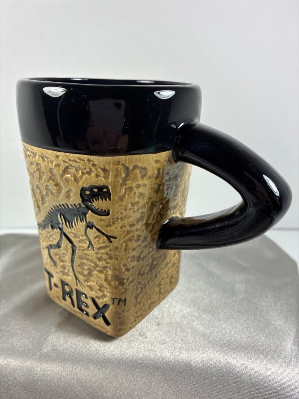 Vintage T-Rex Dinosaur 14 oz Textured Ceramic Coffee Mug - Picture 5 of 11